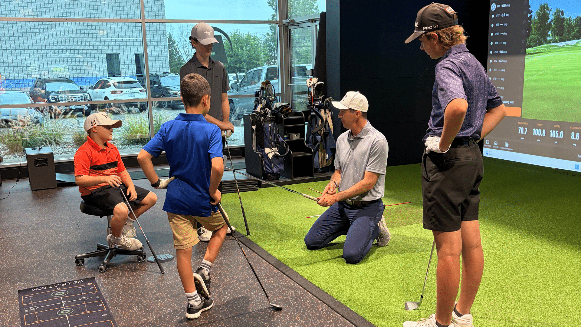 Junior Golf Programs or Private Coaching: What’s Right for Your Child?
